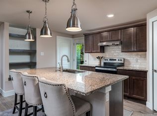 3363 English Crossing Rd, Bandera, TX 78003