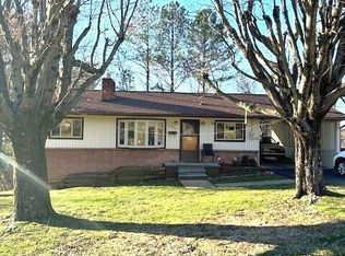 1681 Ridgeway Dr, Kingsport, TN 37664