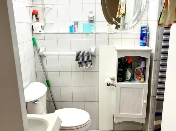 35 Courthouse Place image 7 of 16