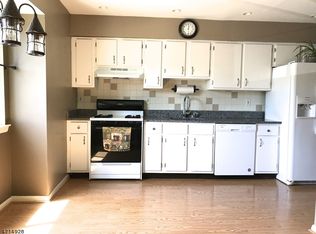 850 Robin Rd #850, Hillsborough, NJ 08844