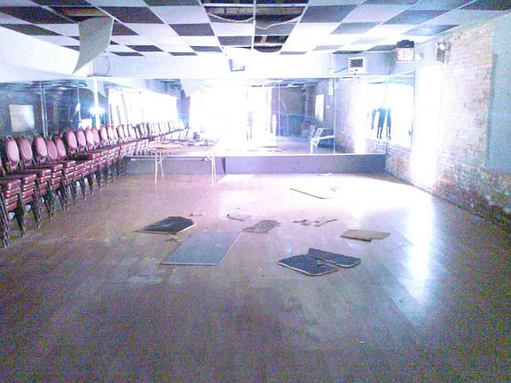 3rd image of 61 Montrose Ave Fl 1
