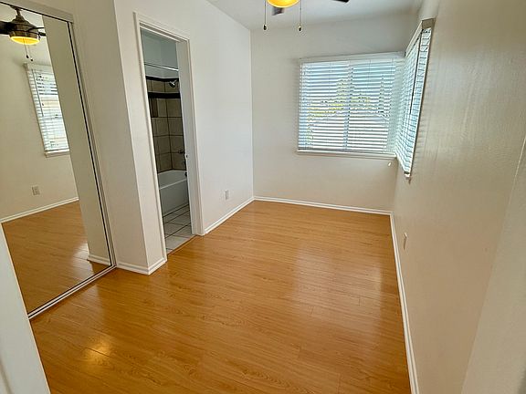 4th image of 1000 Palm Ave APT 21