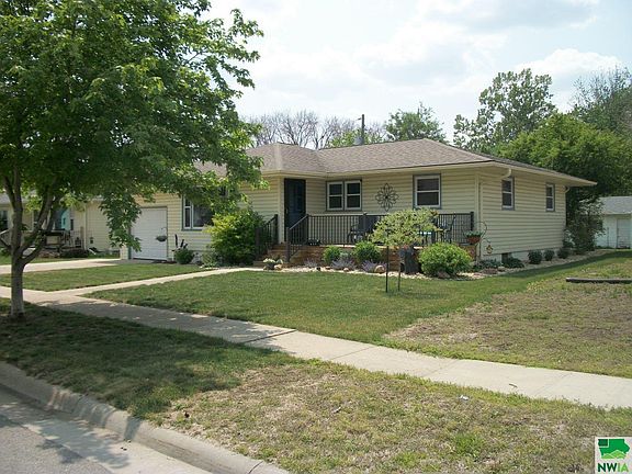 2nd image of 633 N Saratoga Ave