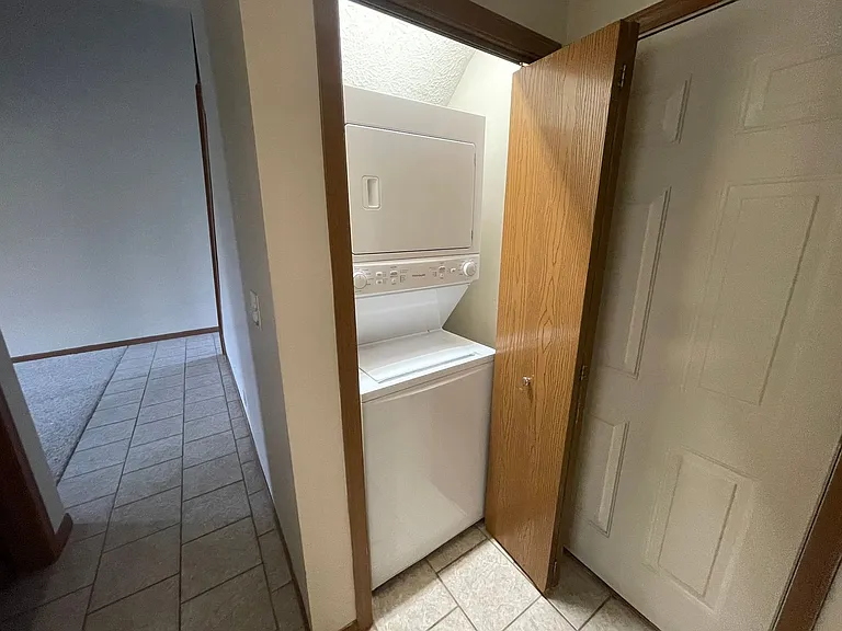 3029 Butterfield Ct — Photo 7