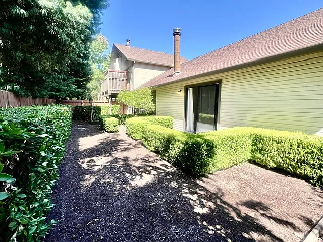 very private back yard, No above unit