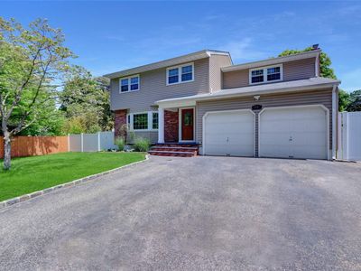 199 Parkwood Road, West Islip, NY, 11795