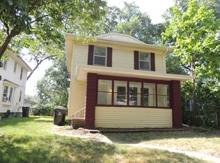 1733 Marine St, South Bend, IN 46613