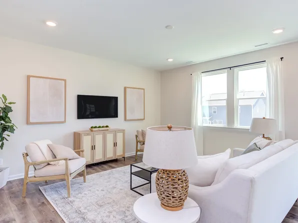 The Poppy Plan, The Willows