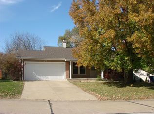 5 Oak Knoll Dr, Saint Peters, MO 63376