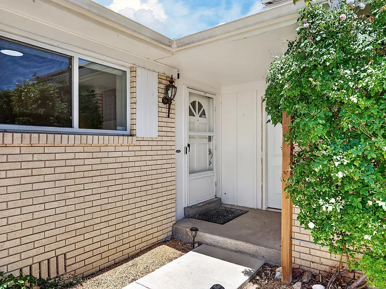 7107 Carriveau Ave NE — Photo 59