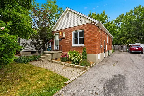 110 Emery St E Photo 1
