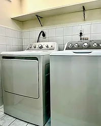 Rented by R New York