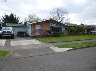 10906 NE Flanders St, Portland, OR 97220