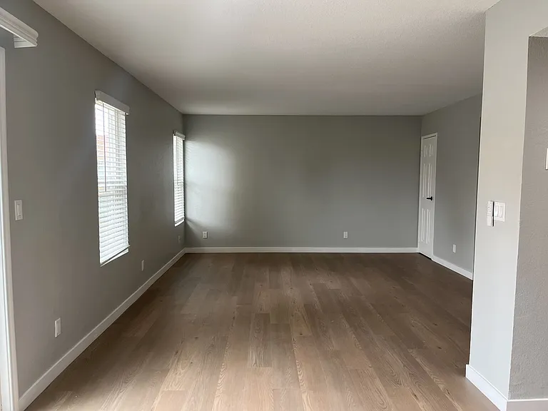 Corona Pointe Resort — Photo 130