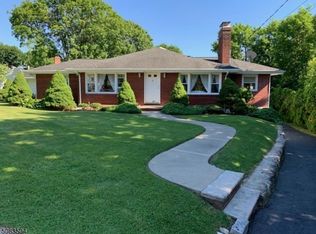 15 State St, Hamburg, NJ 07419