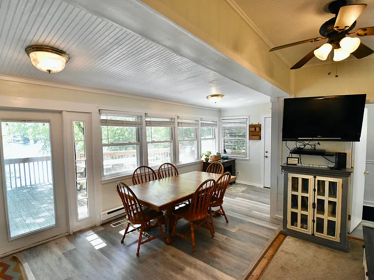 285 N Shore Rd — Photo 8