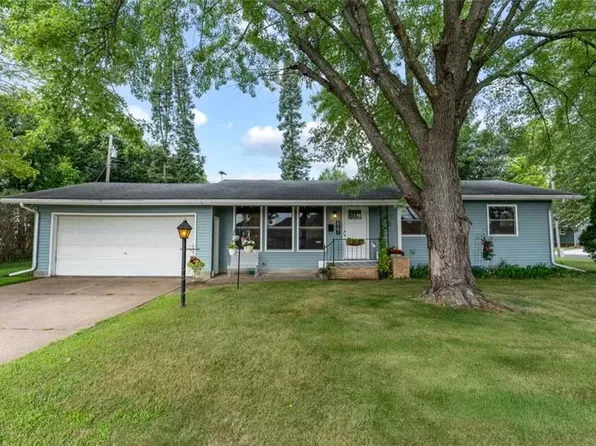 867 Tainter Street, Menomonie, WI 54751