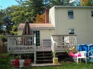 7 Harvey St, Hudson, MA 01749