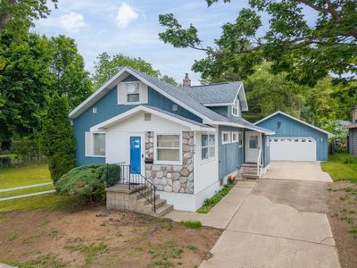 916 Ernst St, Cadillac, MI, 49601
