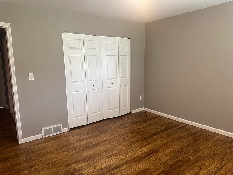4859 Mansfield Ave #8H — Photo 13