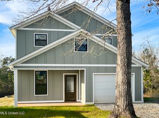 151 Beaver Dam Rd, Mc Henry, MS 39561