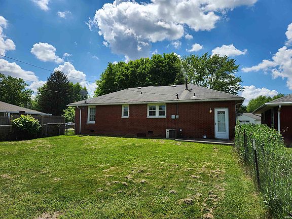 2nd image of 1208 S Fullhart Dr