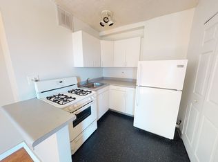 910 W St #LAWRENCE801, Chicago, IL 60610
