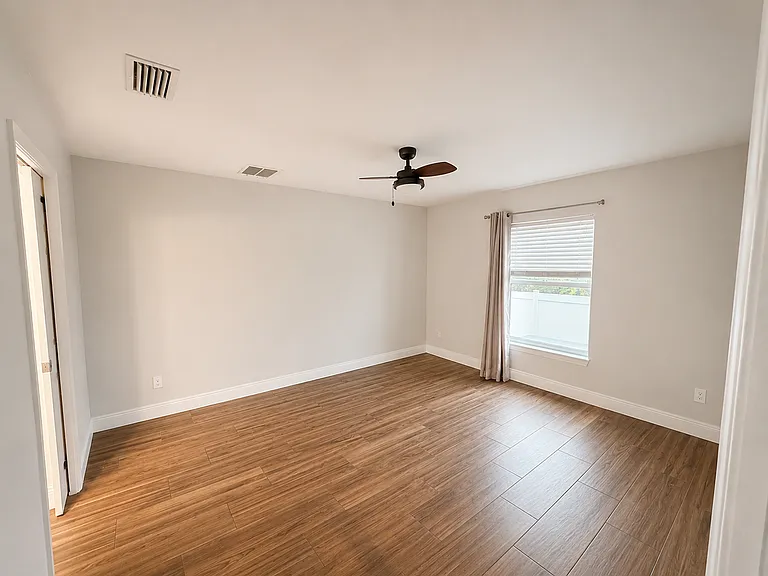 4755 Leonard Blvd S — Photo 5
