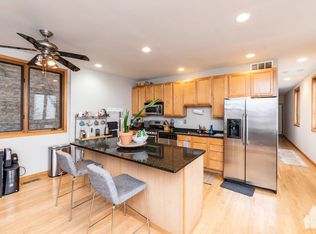 1401 N Artesian Ave #1, Chicago, IL 60622