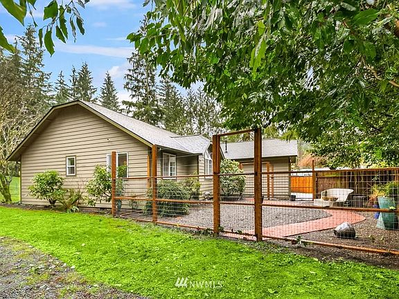 3rd image of 44421 SE 78th Pl