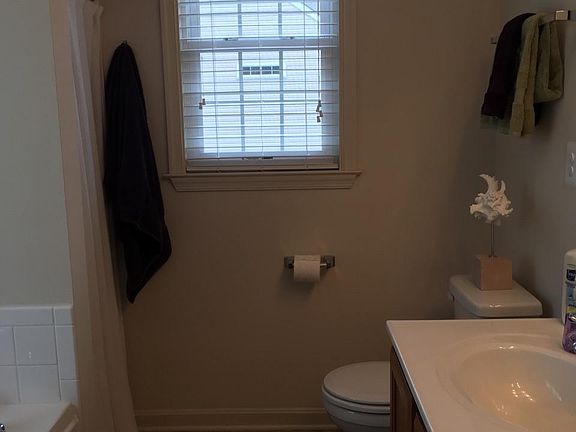 2nd image of 13294 Julien St