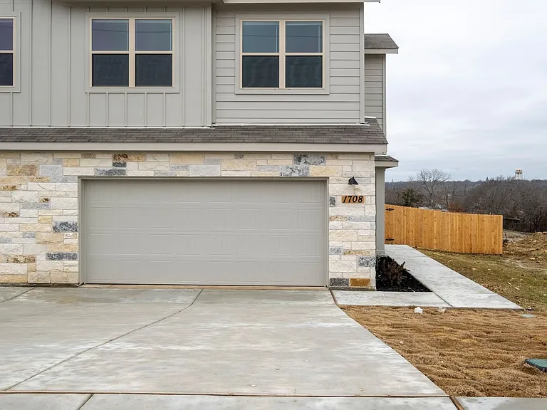 1203 Garland Rd — Photo 10