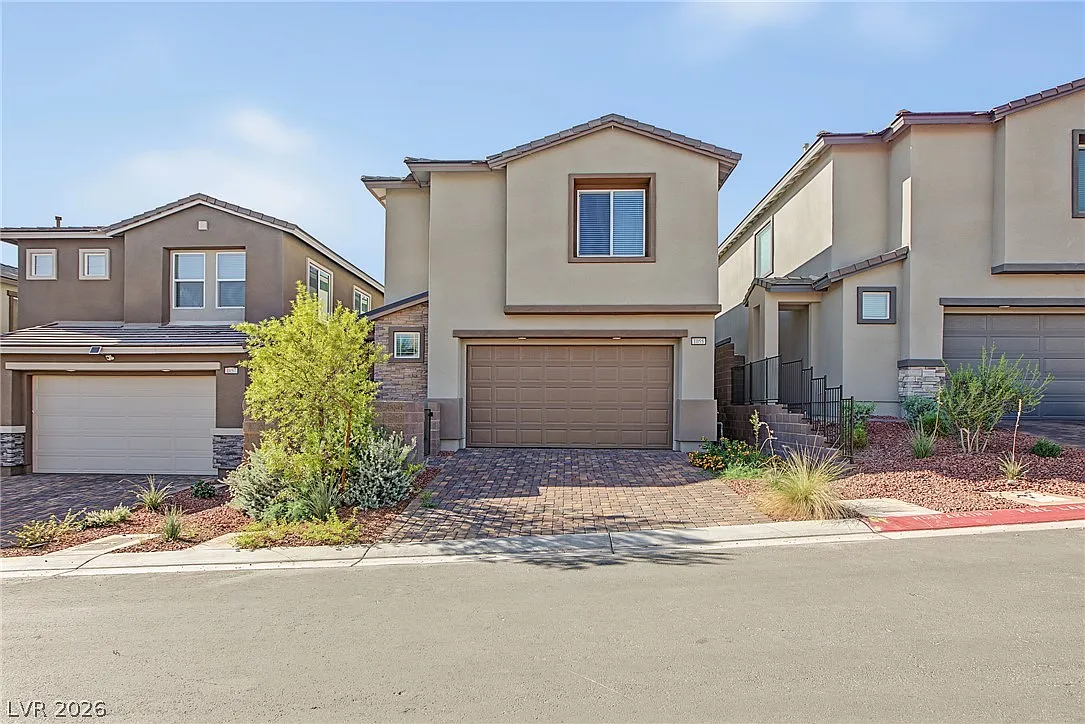 4 bed, 4.0 bath, 2404 sqft, $2,750 — Photo 3