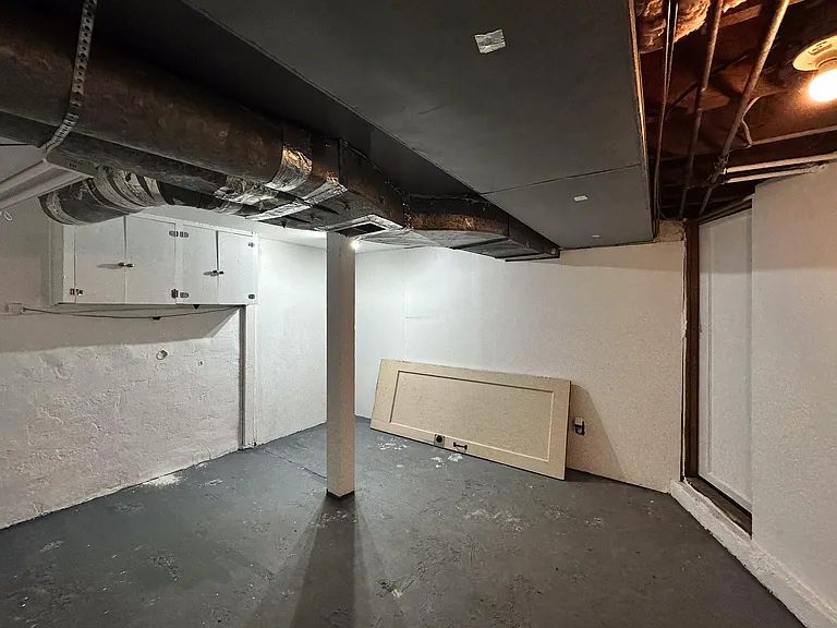 335 NE Kearney Ave — Photo 15