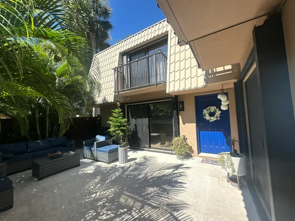 5711 57th Way #5711, West Palm Beach, FL 33409