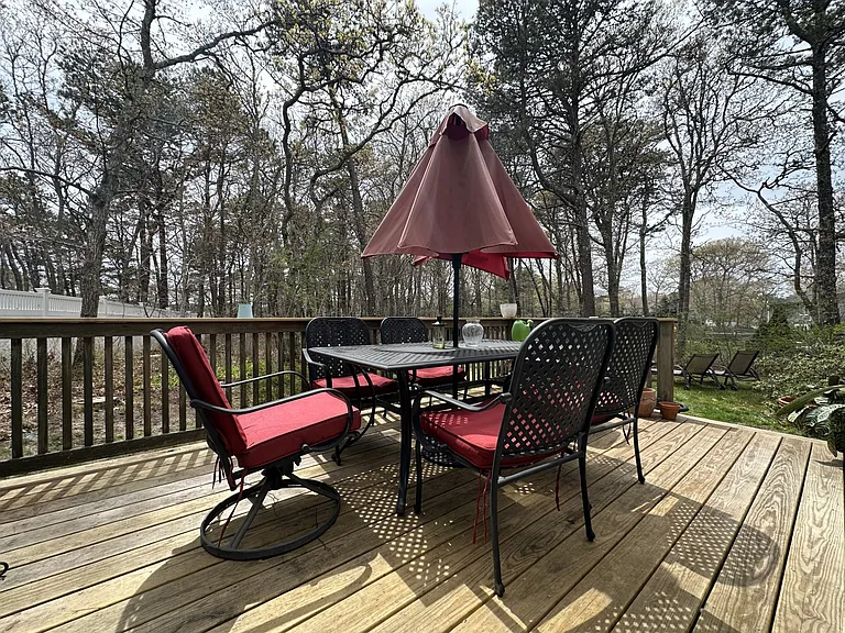Pine View Dr — Photo 6