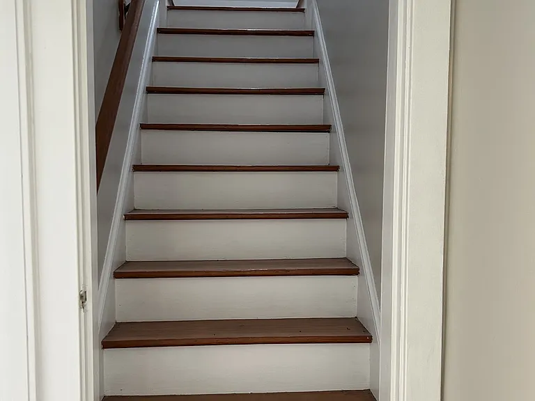 352 Shenandoah Ave — Photo 4
