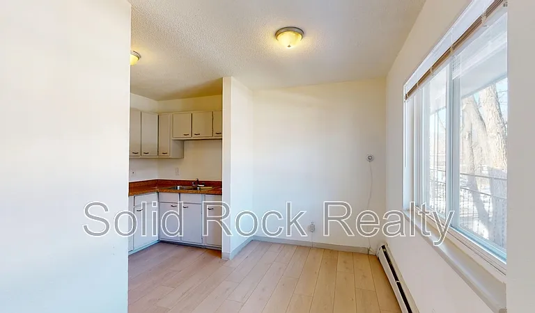 1411 S Corona Ave #9 — Photo 1