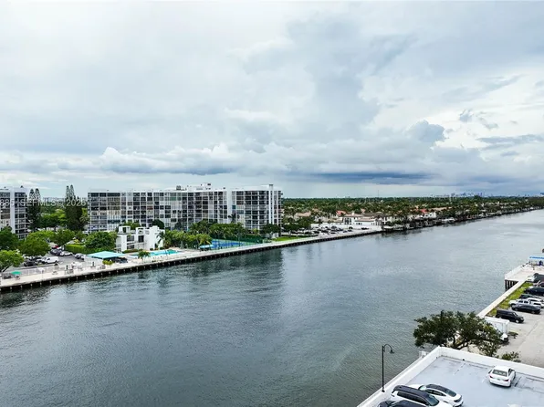 3000 S Ocean Dr, Hollywood, FL