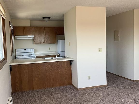 5th image of 325 37th Ave N