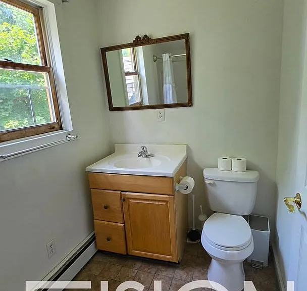 446 Colchester Ave — Photo 14