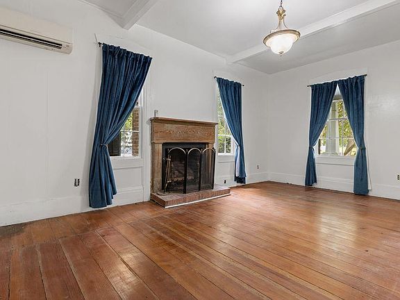5th image of 8441 Arthur Dr