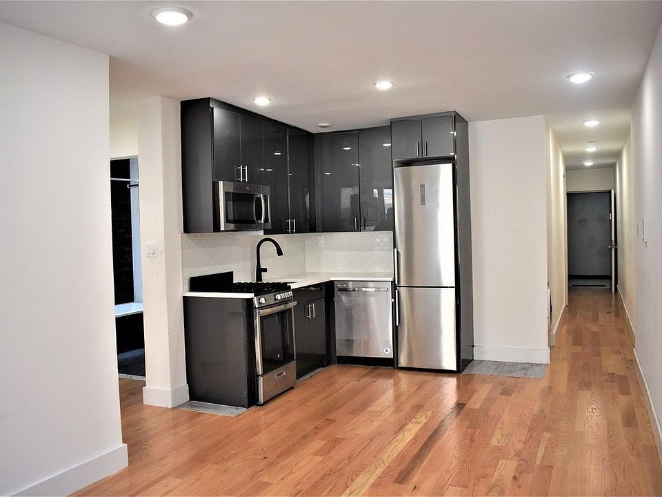 1st image of 25 E 21st St APT 2B