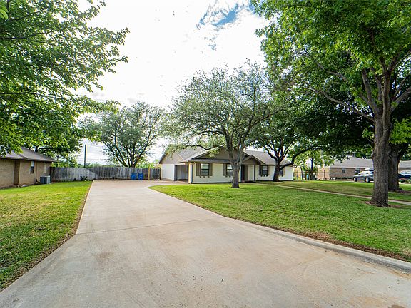 4th image of 407 Ridge Rd