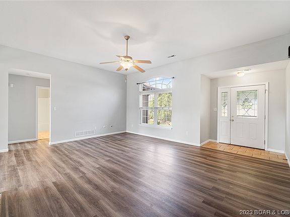 3rd image of 406 Kodiak Ct