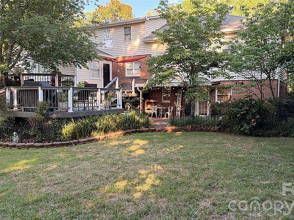 4th image of 119 Country Meadow Ln