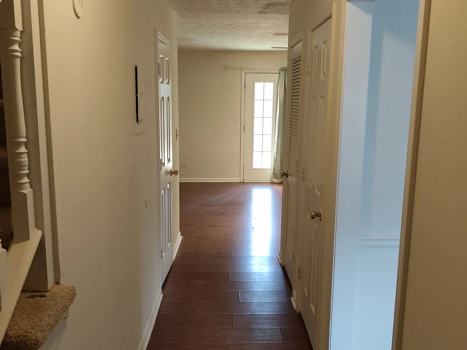2 bed, 2.5 bath, 1200 sqft, $1,400 — Photo 2