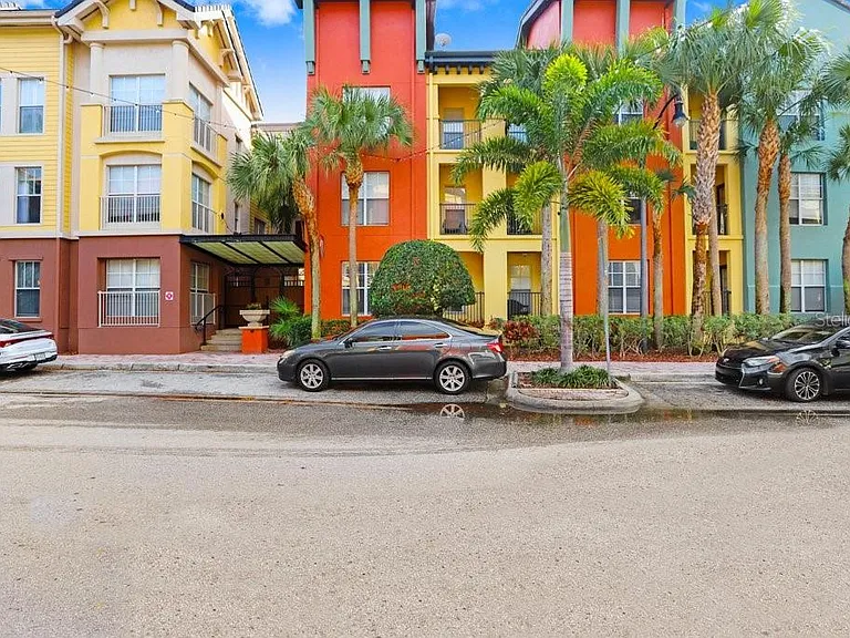 2440 W Horatio St #1012 — Photo 3