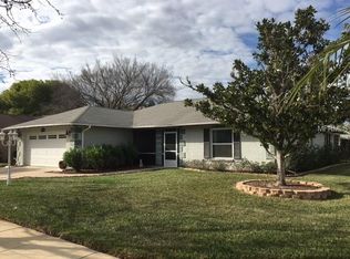 28555 Twinbrook Ln, Zephyrhills, FL 33543