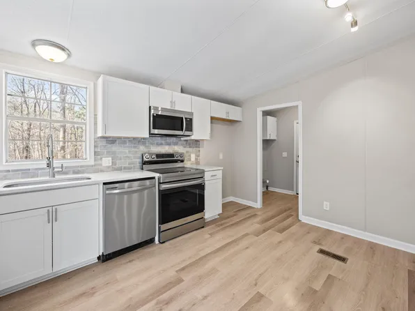 493 Winding Rdg, Sanford, NC 27332